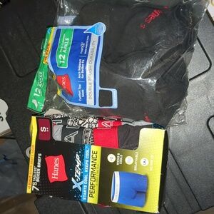 Boys Hanes Underwear, size S (6-8) AND opened Hanes boys S ankle black socks